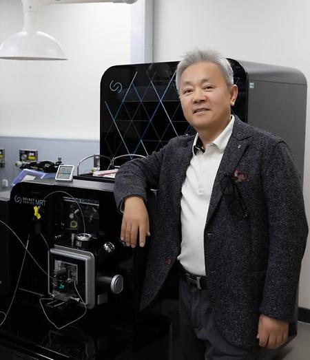 양영 교수이미지